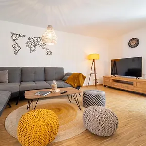 Apartment Dreamcation - Ehemaliges Pfarrhaus, 3d-tour, 4 Sz, Terrasse, Bbq, Küche, Garten, 140qm, Kelheim