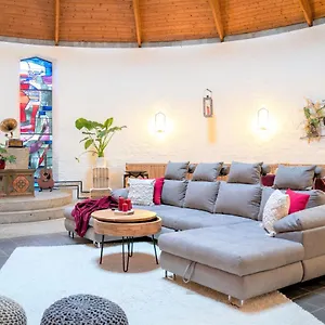 Apartment Dreamcation - Wohnen In Kirche, 3d-tour, Terrasse, Bbq, Küche, Kamin, 180qm, Kelheim